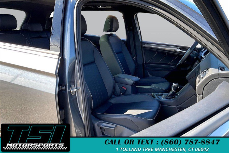 Used 2022 Volkswagen Tiguan SE R-Line AWD/4WD image 7