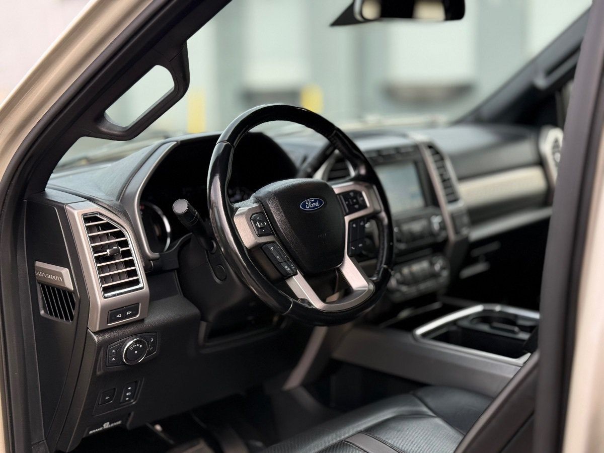 Used 2018 Ford F250 Platinum w/ Platinum Ultimate Package AWD/4WD image 17