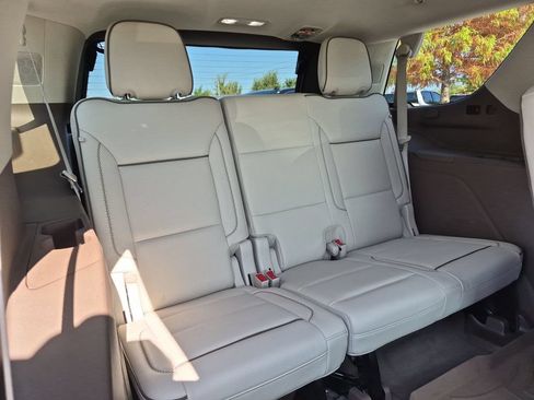 Used 2021 GMC Yukon Denali w/ LPO, Illumination Package AWD/4WD image 40