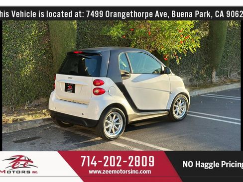 Used 2014 smart fortwo pure image 7