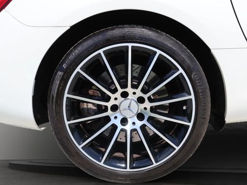 Used 2018 Mercedes-Benz SLC 43 AMG image 40