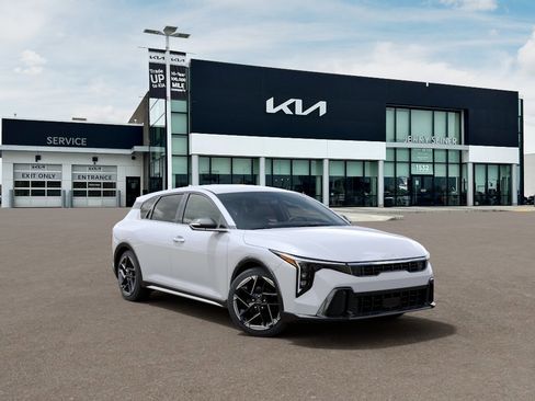 New 2026 Kia K4 GT-Line image 9