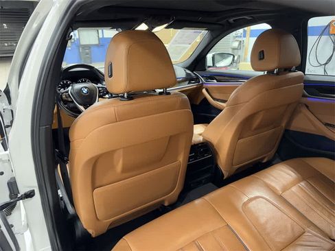 Used 2019 BMW 530i xDrive w/ Convenience Package image 29