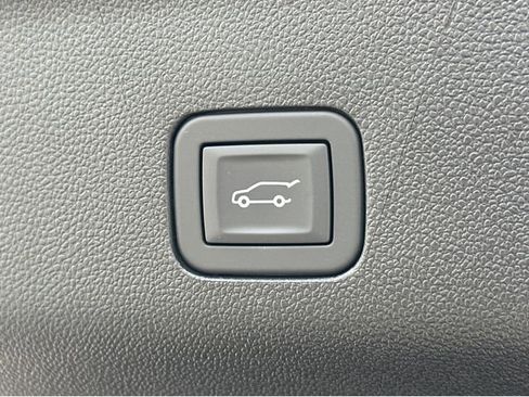 New 2026 GMC Yukon XL Denali w/ Sun & Power Step Package AWD/4WD image 13