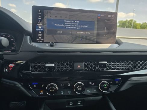 Used 2024 Honda Accord Touring image 31