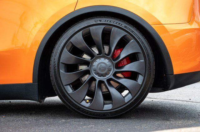 Used 2022 Tesla Model Y Performance AWD/4WD image 14
