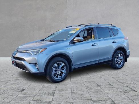 Used 2017 Toyota RAV4 XLE image 6