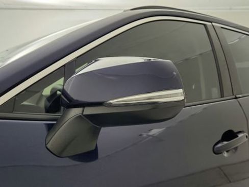 Used 2021 Toyota RAV4 XLE Premium FWD image 33