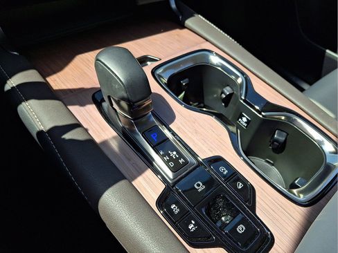 Used 2024 Lexus RX 350 Premium w/ Cold Area Package AWD/4WD image 13