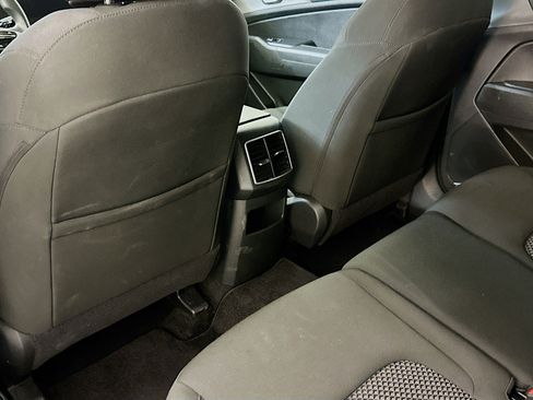 Used 2025 Kia Sportage LX image 28