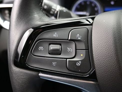 Used 2023 Buick Enclave Essence FWD image 30