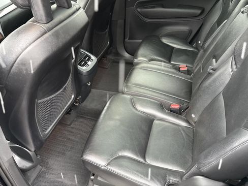 Used 2016 Volvo XC90 T6 Momentum w/ Momentum Plus Package image 15