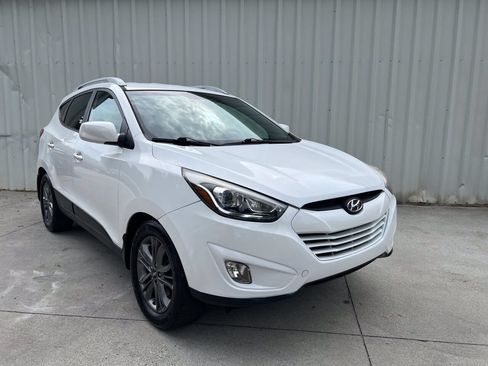 Used 2015 Hyundai Tucson SE FWD image 1