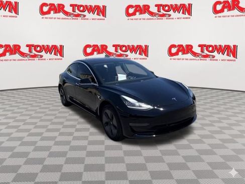 Used 2018 Tesla Model 3 RWD image 2