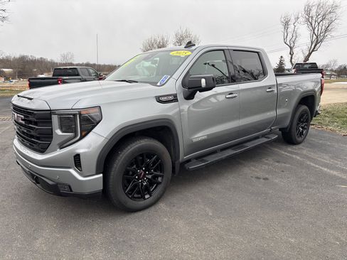 Used 2025 GMC Sierra 1500 Elevation w/ Elevation Premium Package image 1