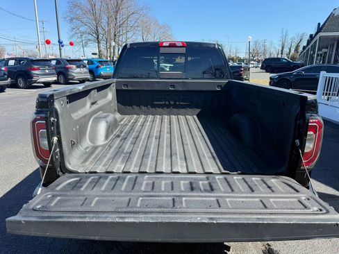 Used 2016 GMC Sierra 1500 SLT w/ All-Terrain Package AWD/4WD image 39