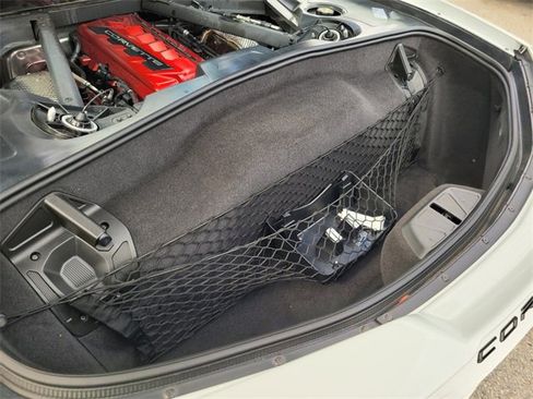 Used 2022 Chevrolet Corvette Stingray Premium Cpe w/ Z51 Performance Package image 19