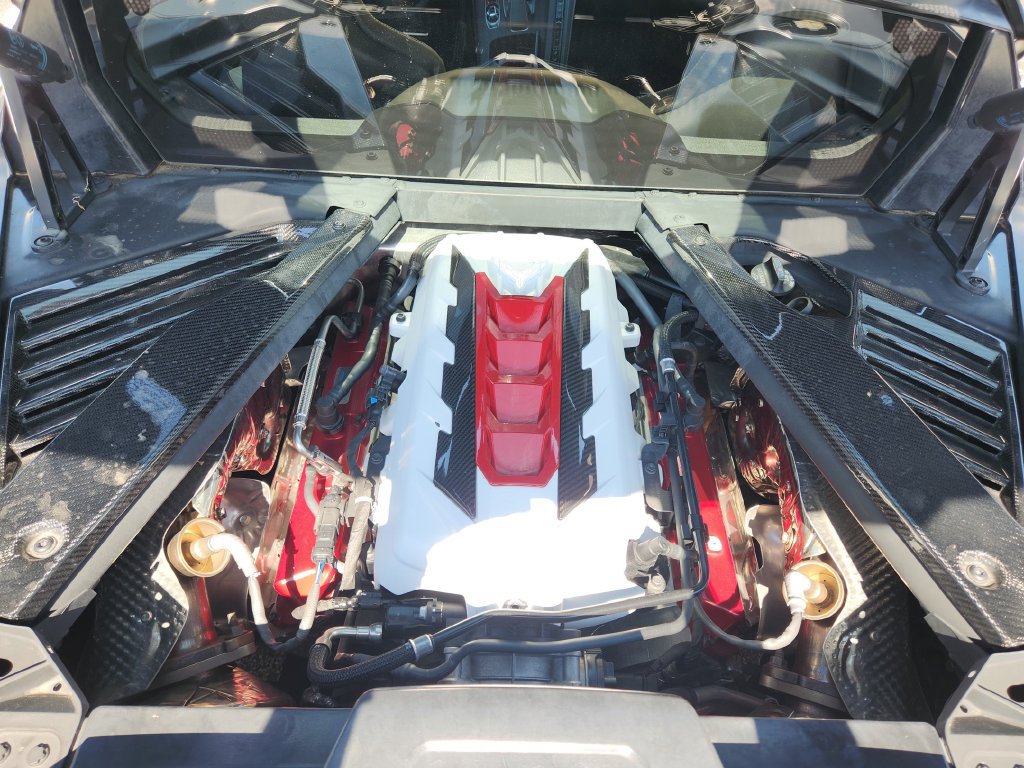 Used 2022 Chevrolet Corvette Stingray Coupe w/ 1LT RWD image 29
