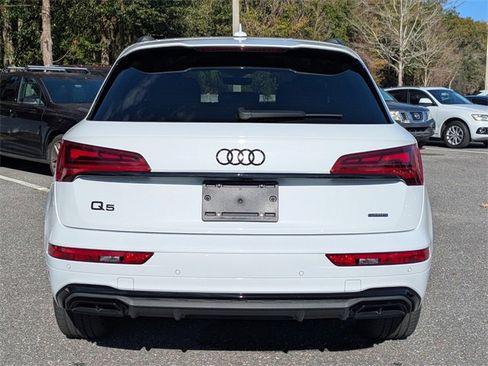 Used 2023 Audi Q5 e Premium Plus w/ Premium Plus Package image 7