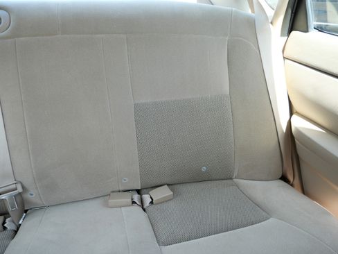 Used 2007 Ford Taurus SE FWD image 14