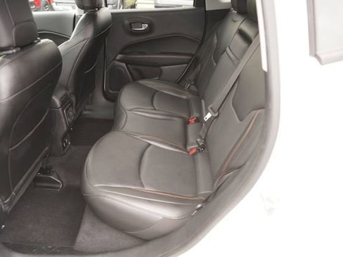 Used 2019 Jeep Compass Limited w/ Safety & Security Group AWD/4WD image 12