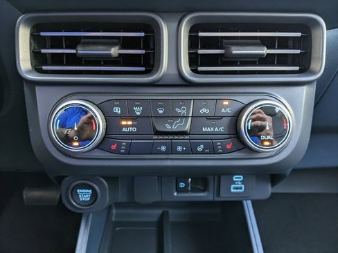 New 2024 Ford Maverick Lariat w/ Black Appearance Package image 10