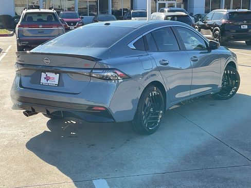 New 2026 Nissan Sentra SR image 5