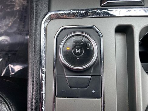 Used 2021 Ford Expedition Max XLT image 12