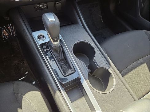 Used 2025 Nissan Altima 2.5 SV image 28