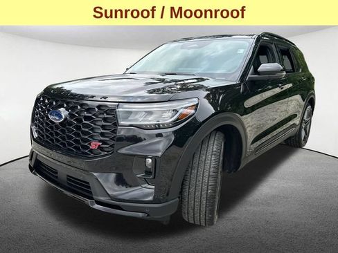 Used 2025 Ford Explorer ST AWD/4WD image 6