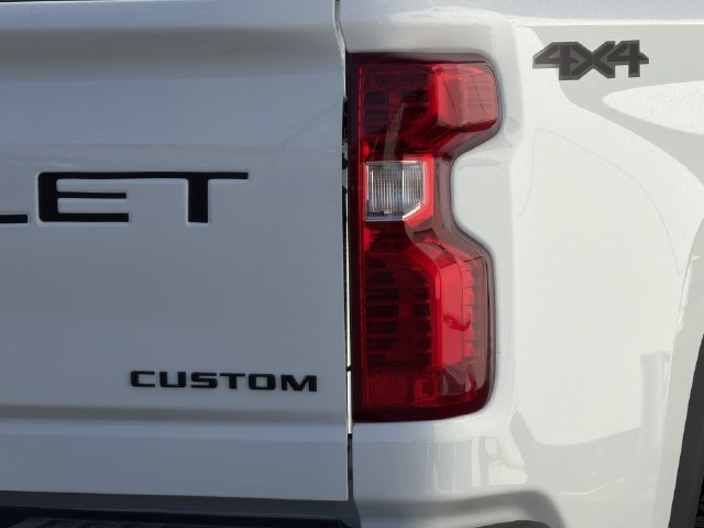 New 2026 Chevrolet Silverado 2500 Custom w/ Custom Value Package AWD/4WD image 7