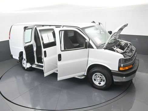 Used 2024 Chevrolet Express 2500 w/ Driver Convenience Package image 62