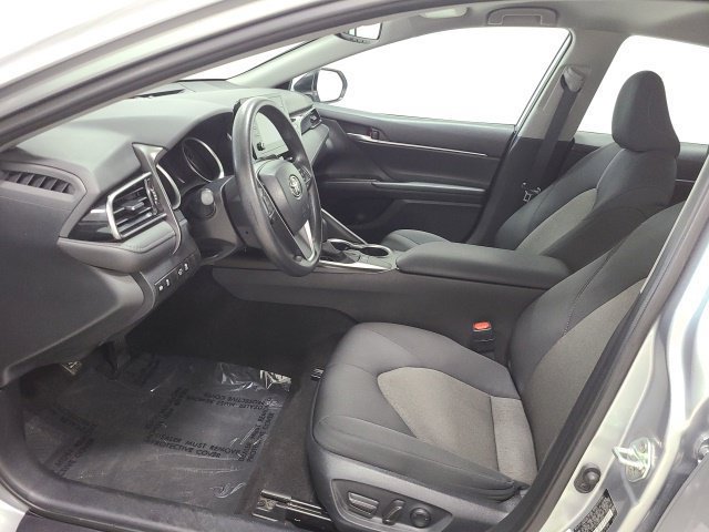 Used 2024 Toyota Camry LE w/ Convenience Package FWD image 16