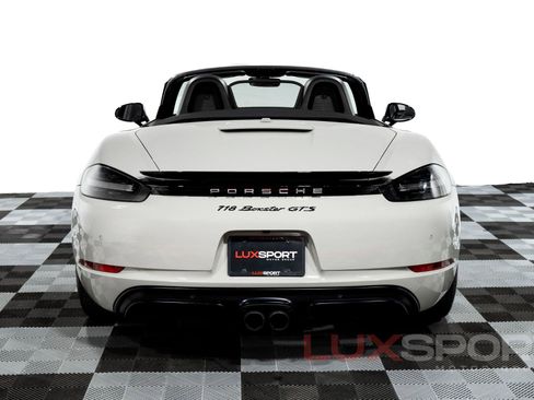 Used 2018 Porsche 718 Boxster GTS image 12