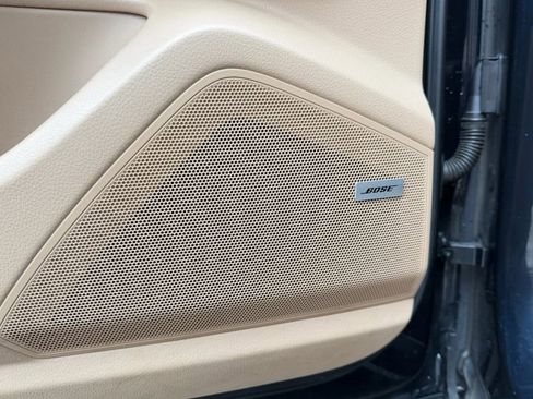 Used 2019 Porsche Cayenne image 9