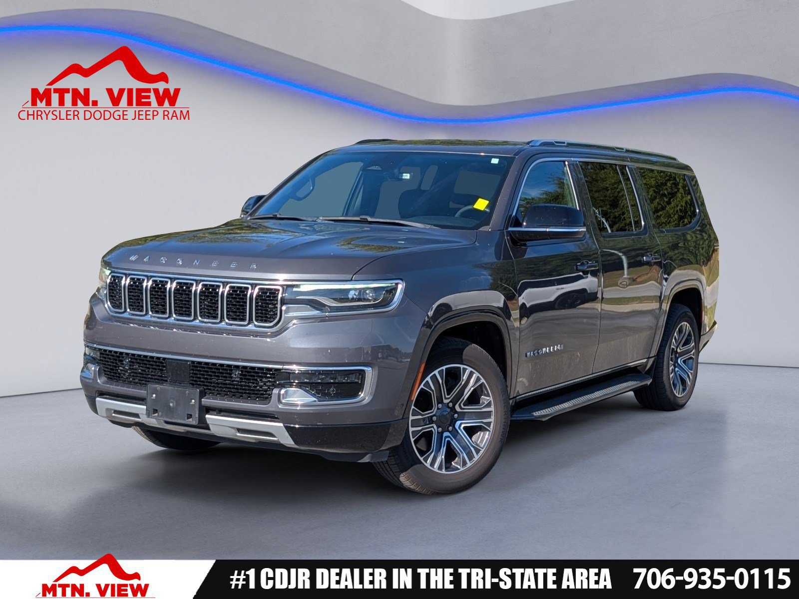 Used 2024 Jeep Wagoneer L Series II w/ Flexible Seating Group AWD/4WD image 1