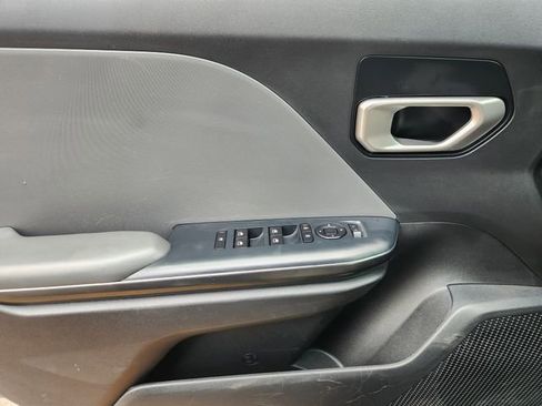 Used 2025 Kia K4 FWD image 21