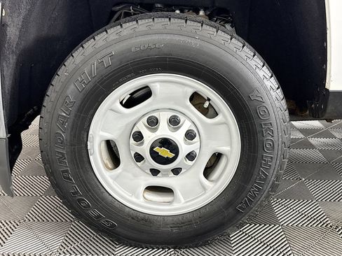 Used 2016 Chevrolet Silverado 2500 W/T image 34