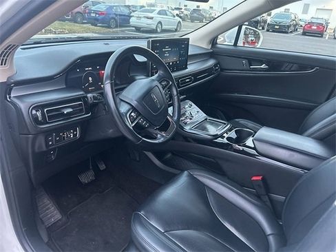 Used 2021 Lincoln Nautilus AWD w/ Equipment Group 101A image 9