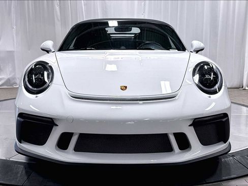 Used 2019 Porsche 911 Speedster RWD image 12