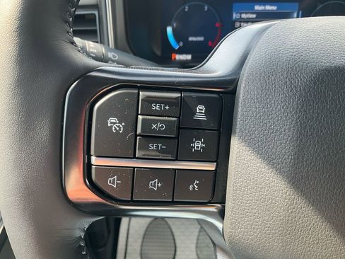 New 2026 Ford F250 Platinum AWD/4WD image 19