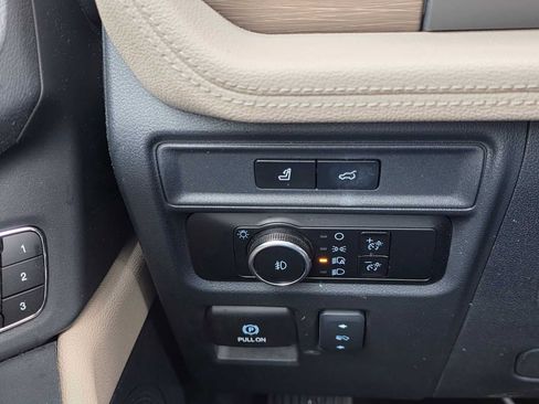 Used 2024 Ford Expedition Max Limited AWD/4WD image 36