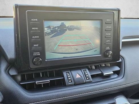 Used 2019 Toyota RAV4 XLE Premium image 14