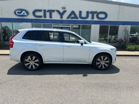 Used 2020 Volvo XC90 T6 Inscription image 2