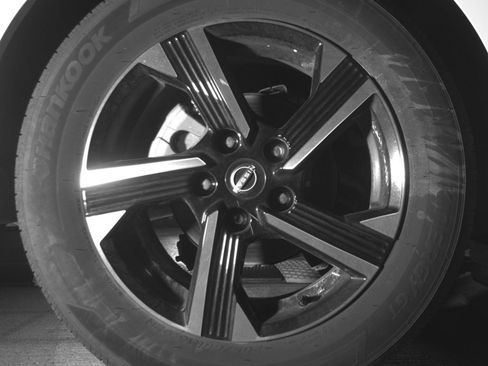 Used 2025 Nissan Sentra SV FWD image 18