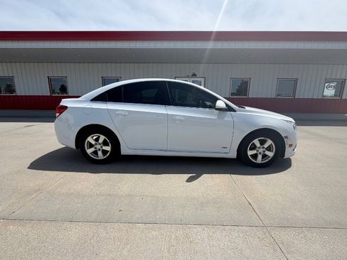 Used 2014 Chevrolet Cruze LT w/ RS Package FWD image 1