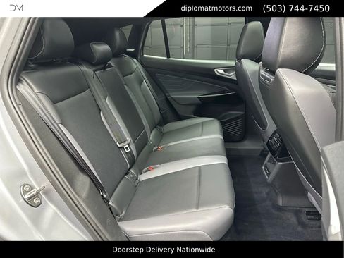 Used 2024 Volkswagen ID.4 Pro S image 22