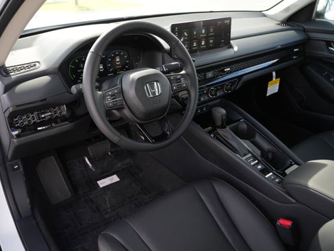 Used 2025 Honda Accord EX-L image 15