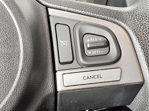 Used 2017 Subaru Forester 2.5i w/ Alloy Wheel Package AWD/4WD image 18