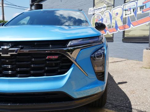 New 2026 Chevrolet Trax RS FWD image 3